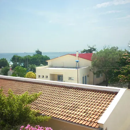 בית נופש Maria's Beach House PalaiónTsiflíkion