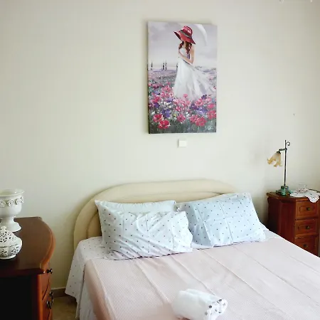 בית נופש Maria's Beach House PalaiónTsiflíkion